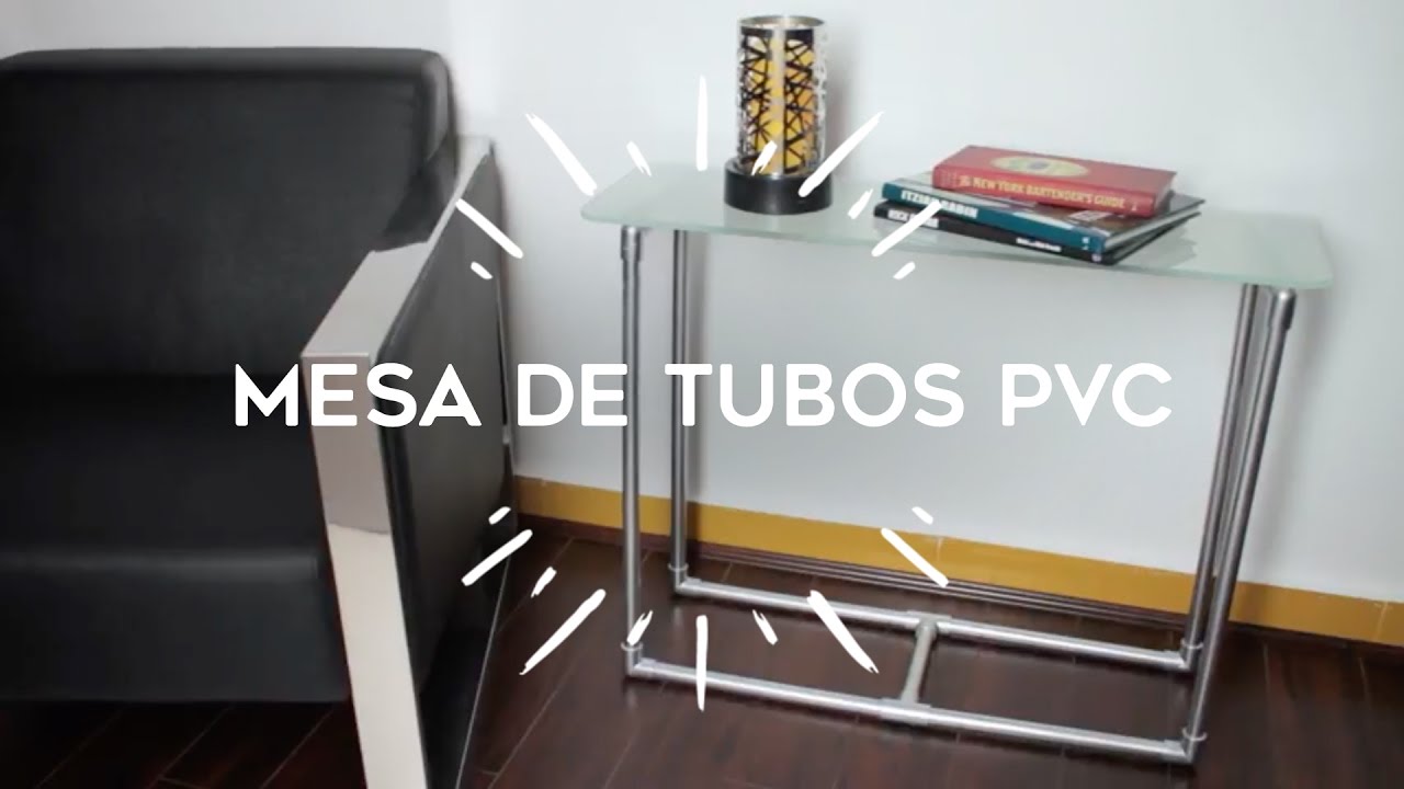 Mesita con tubos de PVC para una decoración con toque moderno e industrial