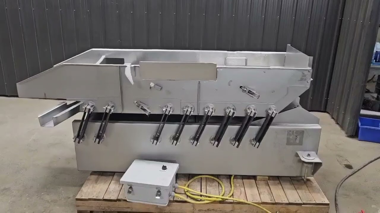 Used Key Iso-Flo Vibratory Feeder #8521
