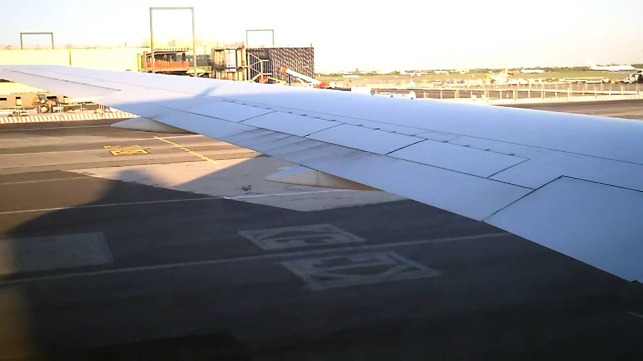 Delta Airlines - Boeing 767-300 - JFK-LHR Pushback & Engine Start