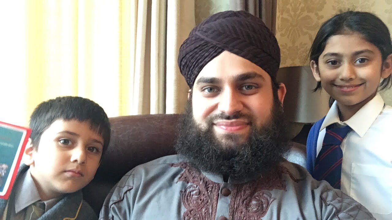 Hafiz Ahmed Raza Qadri | Live with British Kids | Ibrahim & Zainab from London | Jummah Kareem