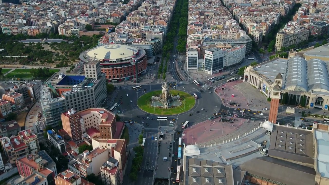 Plaza de España y Centro Comercial Arenas | Historia y Arquitectura de Barcelona.