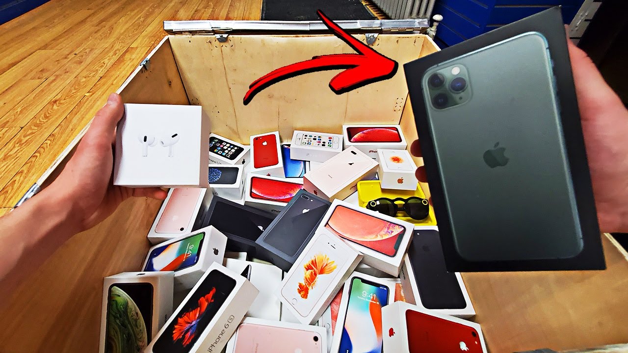 Джекпот за поиски в мусорном контейнере магазина Apple Store!! Найдены iPhone!! Самый большой маг...