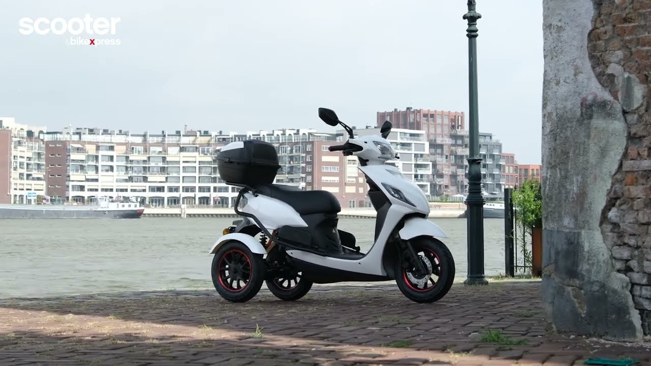 IVA T3 2.0 Scooter & BikeXpress