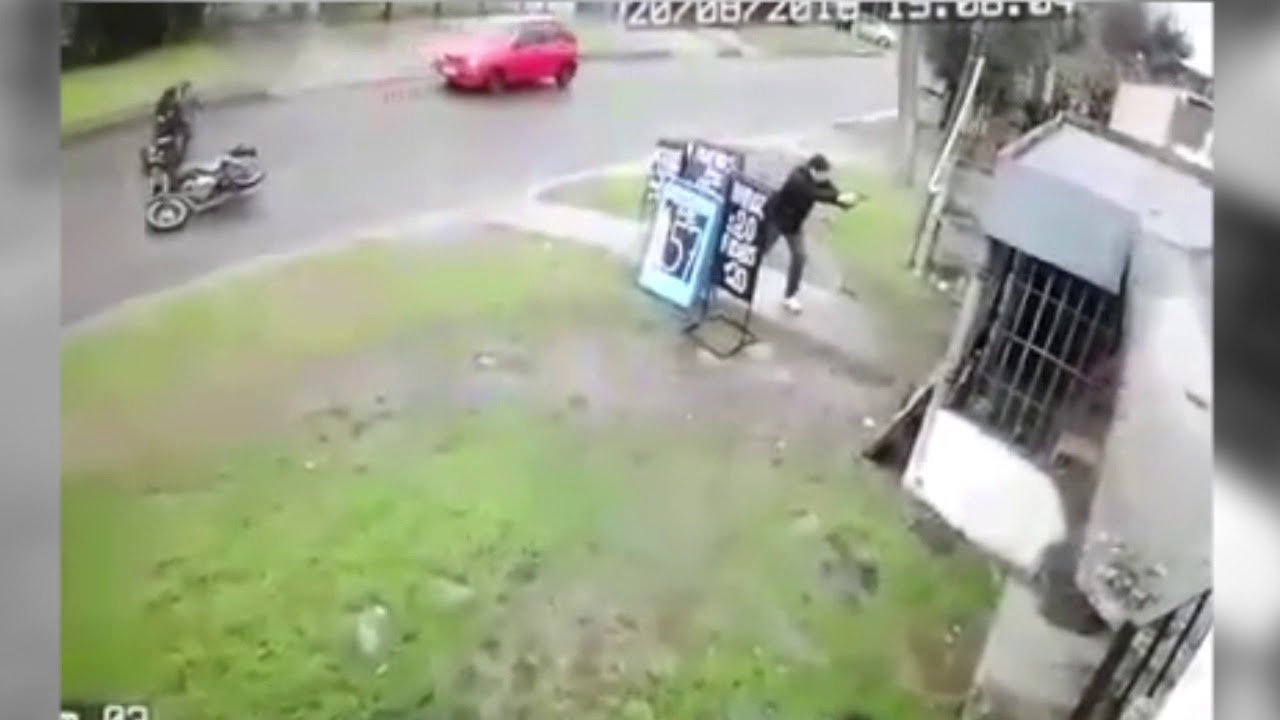 Dos Policías detienen a dos rapiñeros en Maldonado