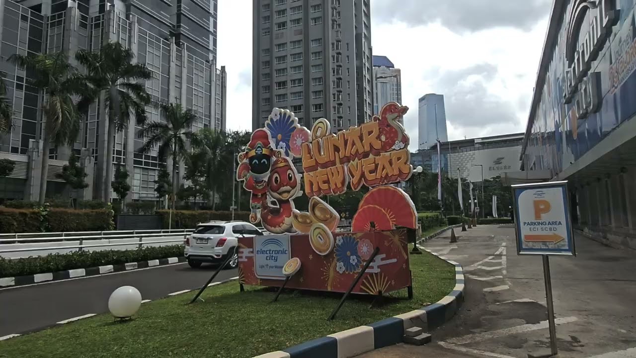 MENYUSURI  KAWASAN SCBD SUDIRMAN JAKARTA || WALKING AROUND