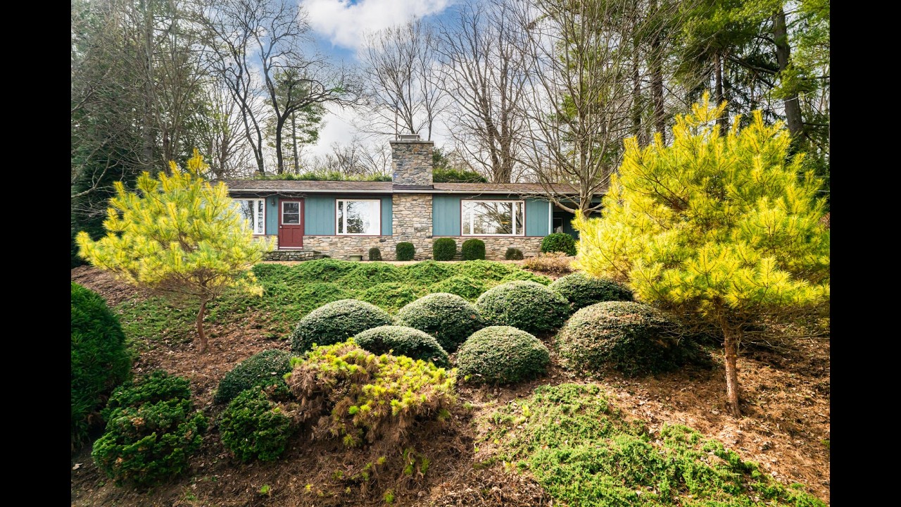 FOR SALE | 180 Lakewood Drive | Asheville | Unique Collective