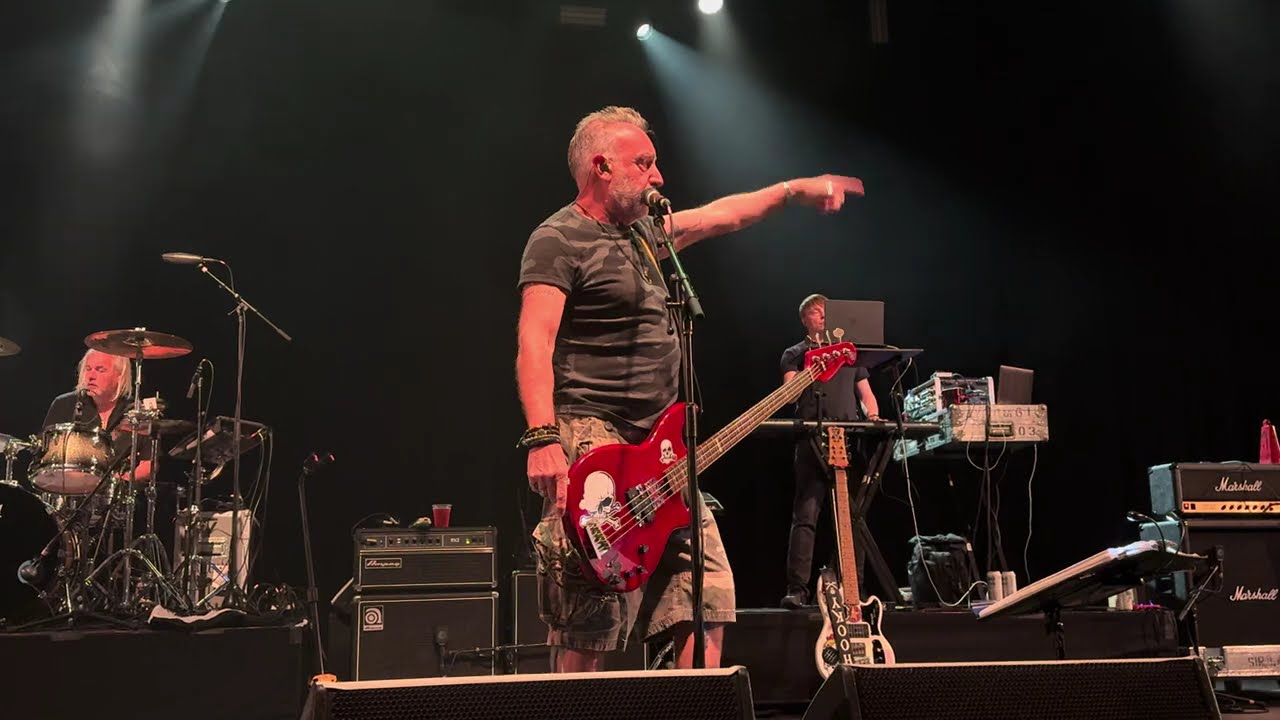 Peter Hook (New Order) - Leave Me Alone (LIVE 4K) | Hollywood Palladium, Los Angeles - Sept 20, 2024
