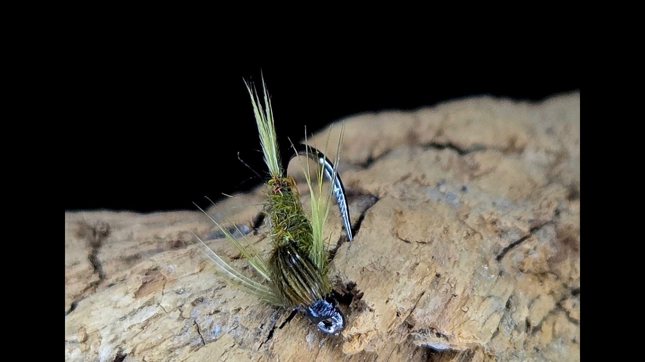 Tying an Olive BWO Nymph - Tied by Matthias Dibiasi - DePunkt Fly