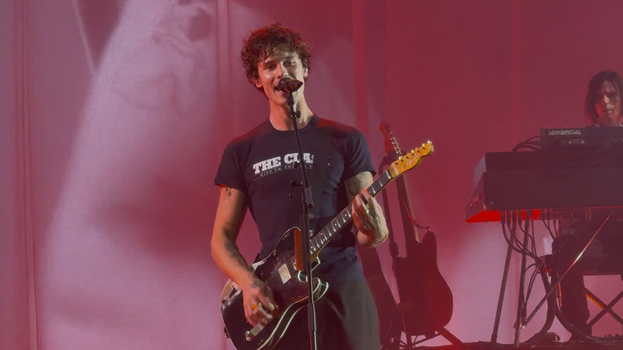 TREAT YOU BETTER - Shawn Mendes - On the road again 2025 - London  