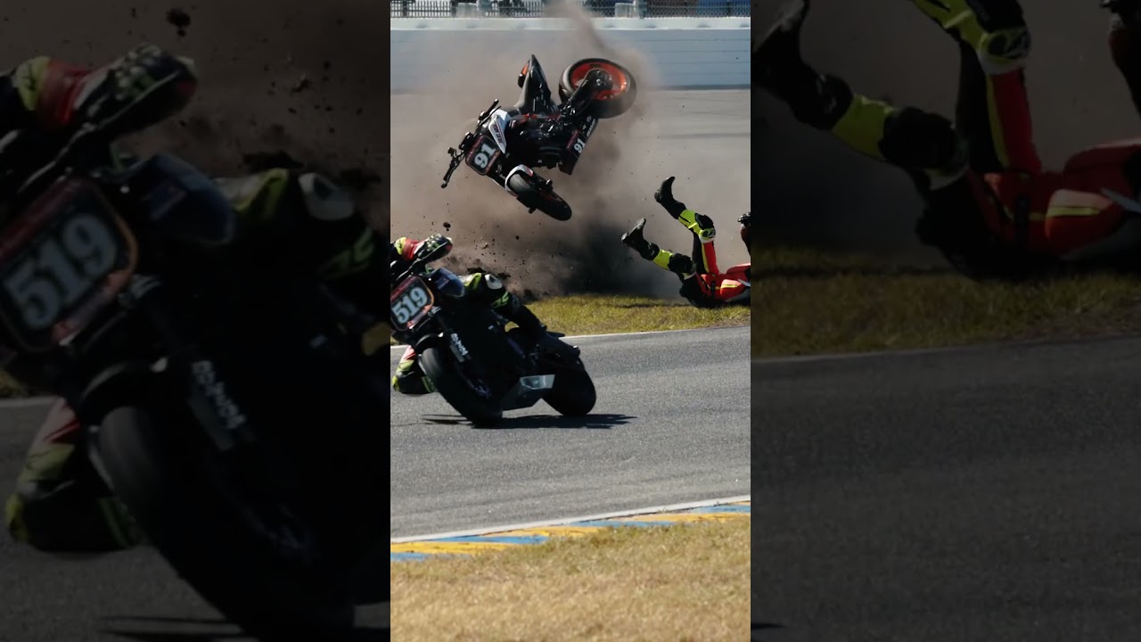 😱HUGE #Motorcycle CRASH AT DAYTONA INTERNATIONAL RACEWAY! #shorts