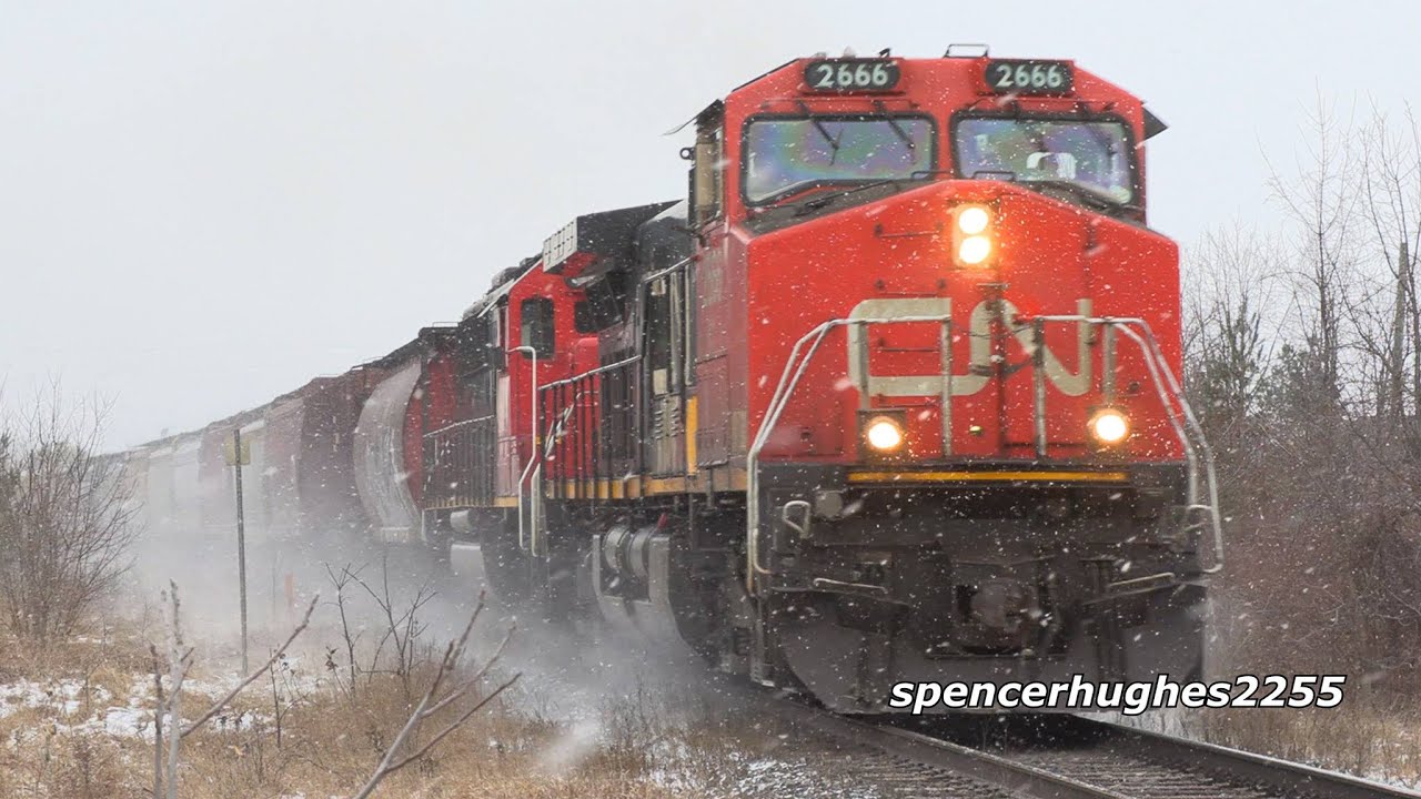 TRAINS: CN Freight in Canada SNOW