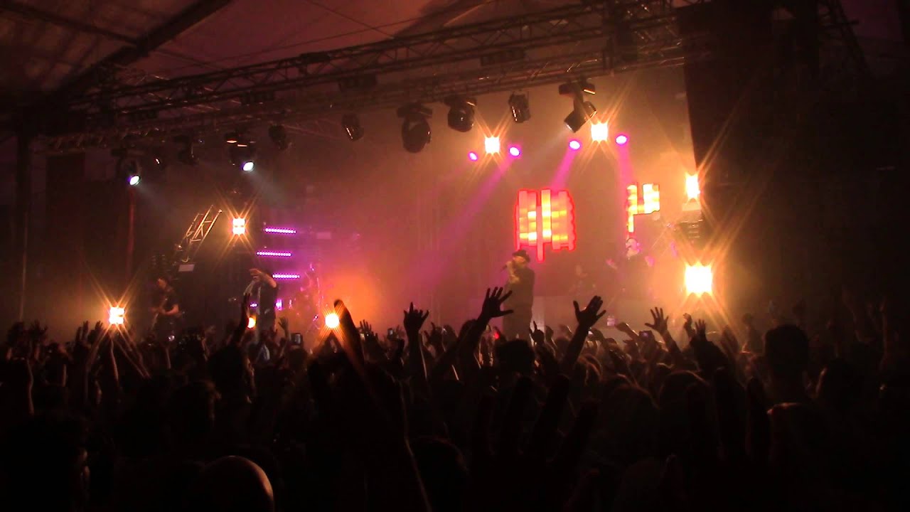 J. Ax - Il bello d'esser brutti - Live @ Napoli - 18/04/2015