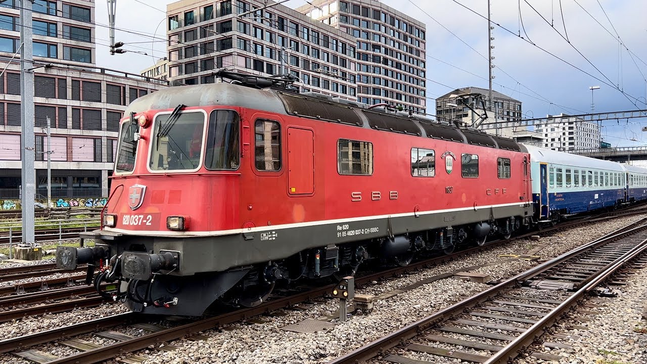 😍 Wie in alten Zeiten: Re 6/6 fährt mit 🇮🇹 Trenitalia-Reisezug im Zürcher Hauptbahnhof ein 📸
