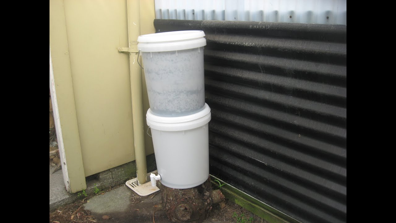 Survivalist Water Filter - Make A Bucket Sand & Charcoal Bio filter