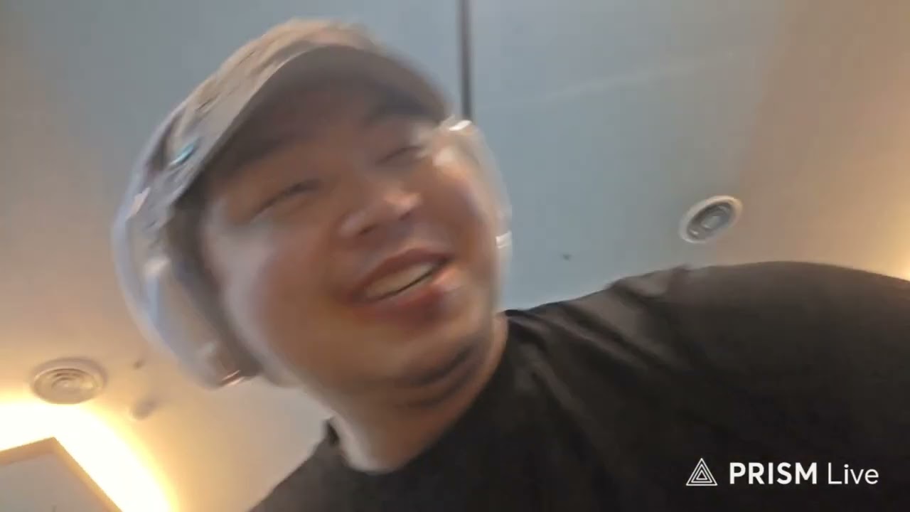 띠로기 야간 PC방에서 5만원어치 먹방미션 (국뽕여캠버튜버보기)