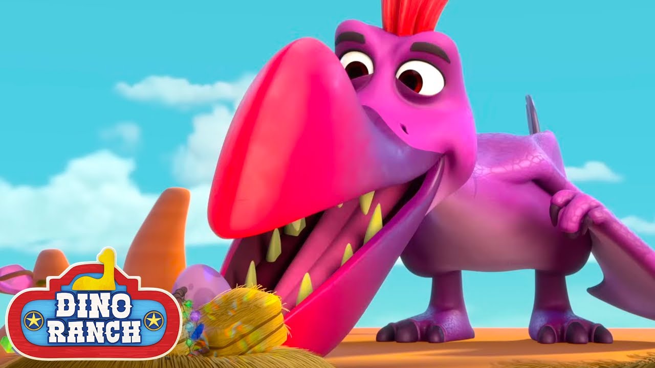 Pterodactyl Protects Her Nest! | Dino Ranch