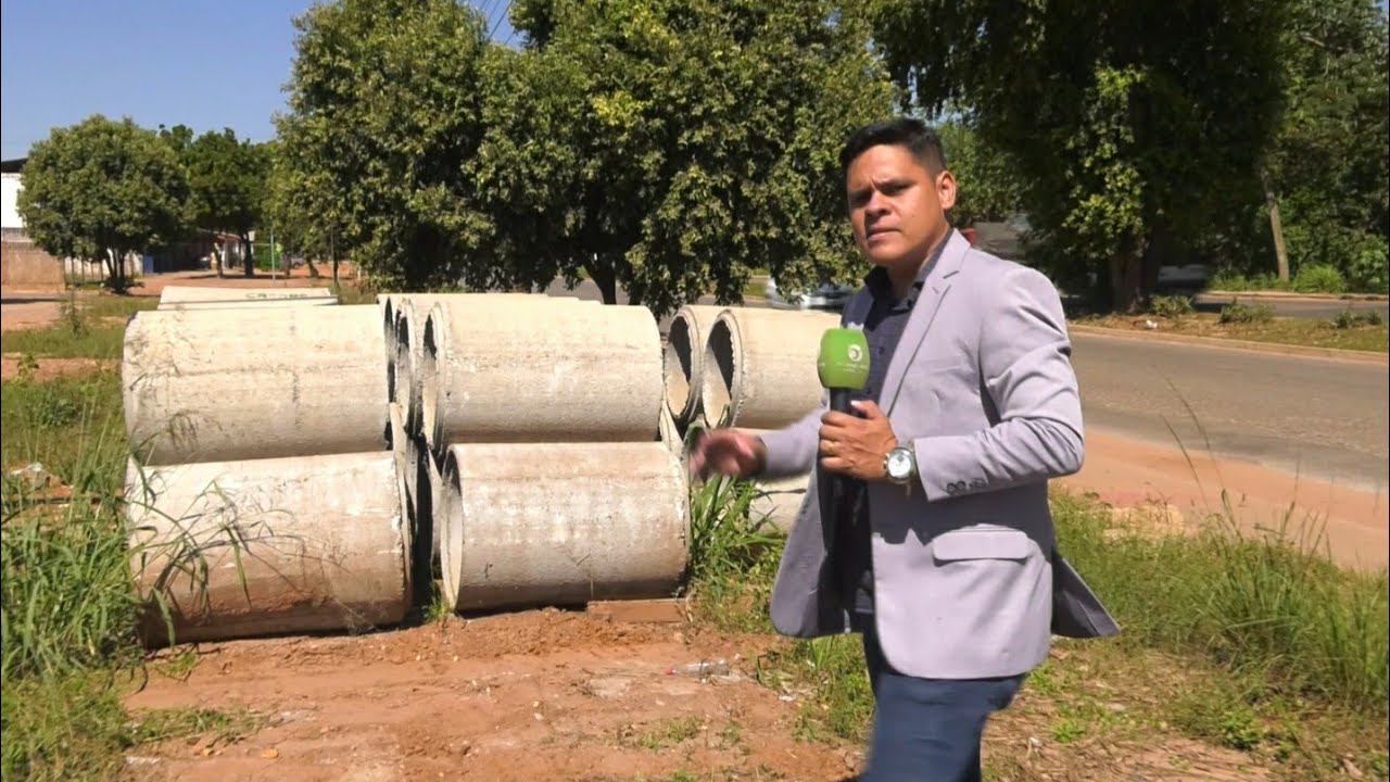 DENÚNCIA: MÁQUINA DA PREFEITURA DE CUIABÁ EM SERVIÇO PARTICULAR - Arthur Garcia