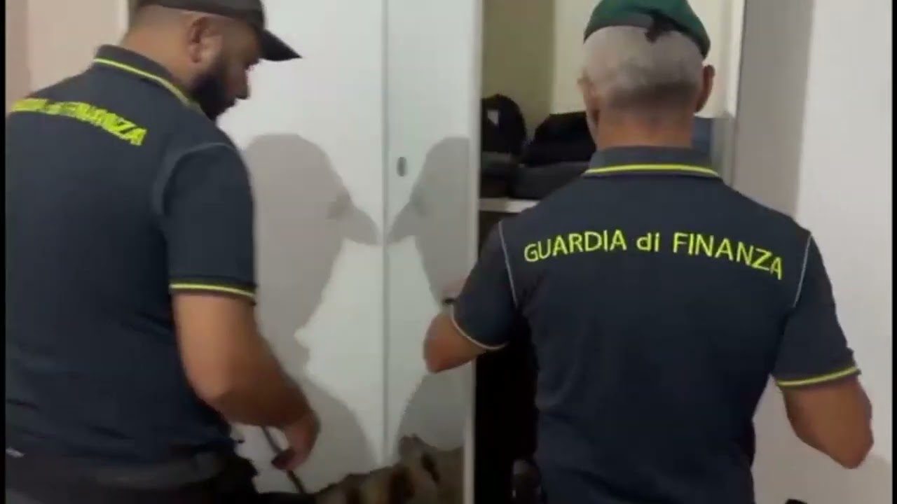 Nuova operazione interforze a Napoli: controlli, arresti e perquisizioni nel centro cittadino