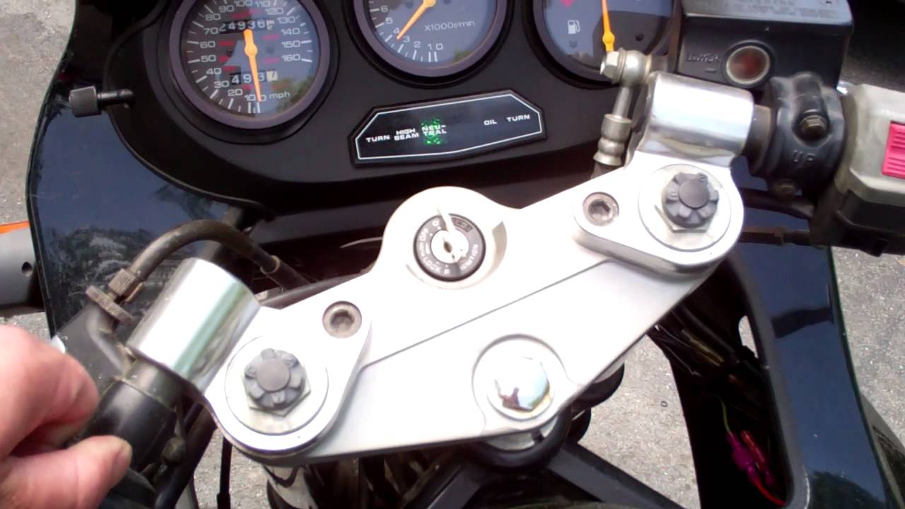 90 Suzuki Katana 600 cold start rev walkaround