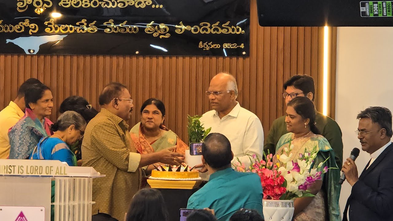ఎంతో ప్రయాస తర్వాత అందరి ప్రార్థన విజ్ఞాపనలతో కట్టబడిన ప్రార్థన మందిరం 