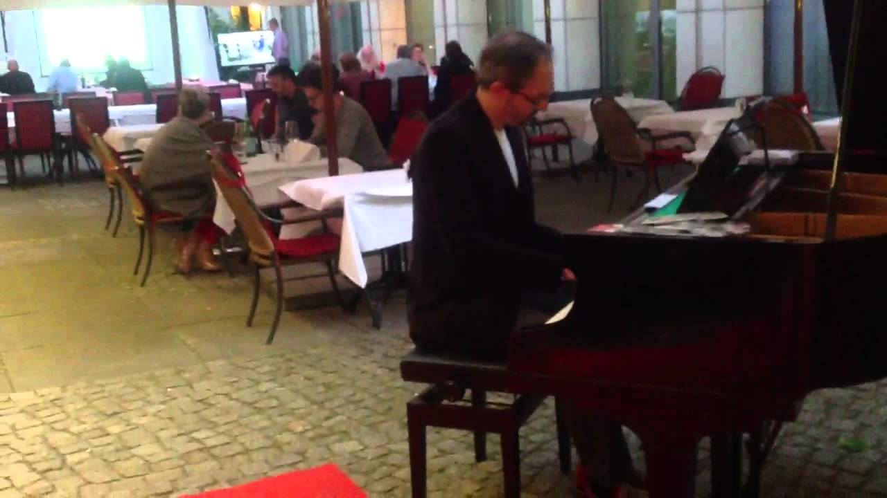 Bar Piano Entertainment Open Air @ Cinque Berlin, Christoph Pagel