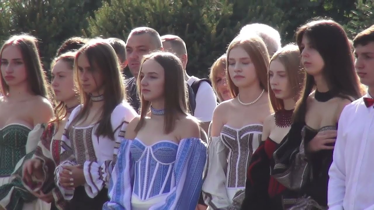 02.09.2024 р.м.Долина. Перший дзвоник в Долинській гімназії №1.