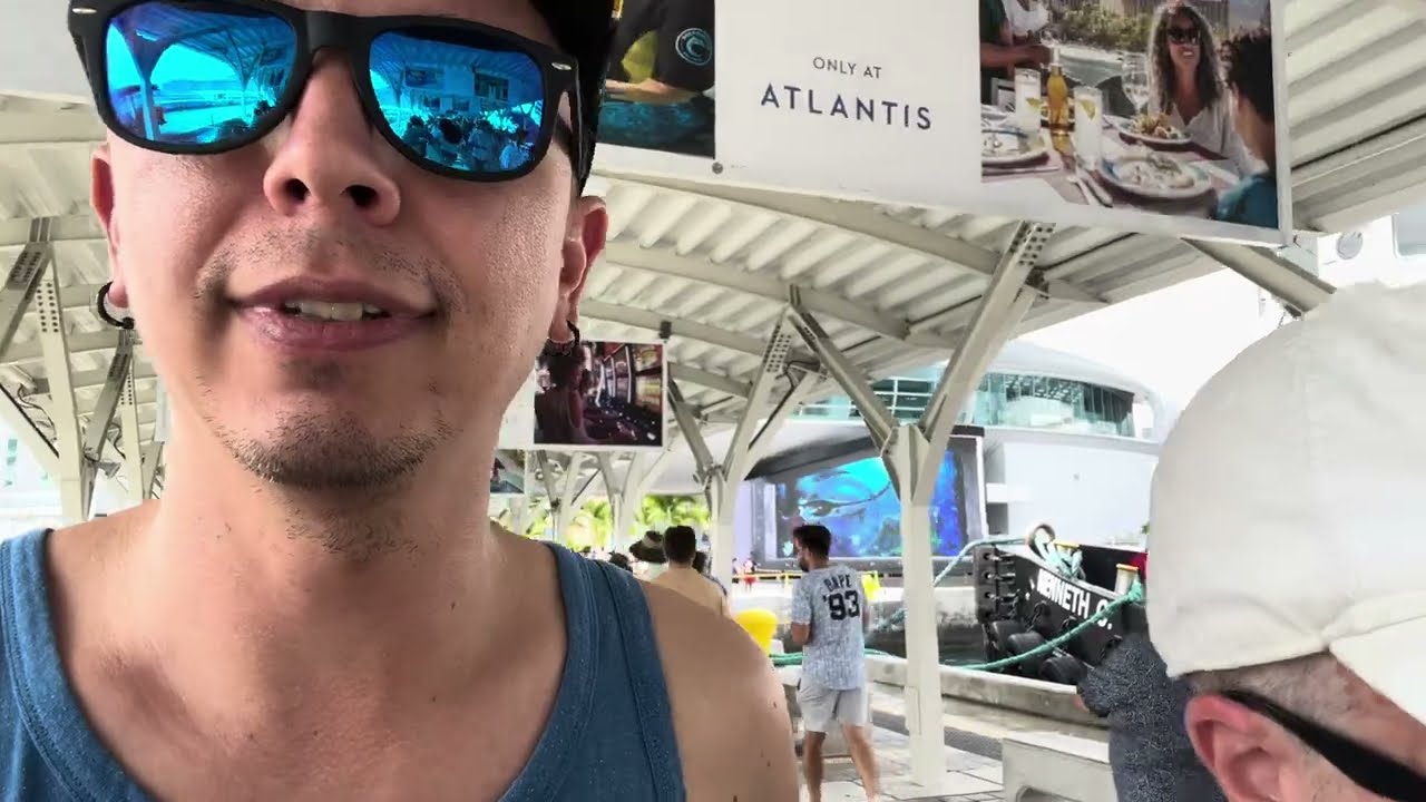Sea Day, Mo5aic and Nassau on Harmony of the Seas