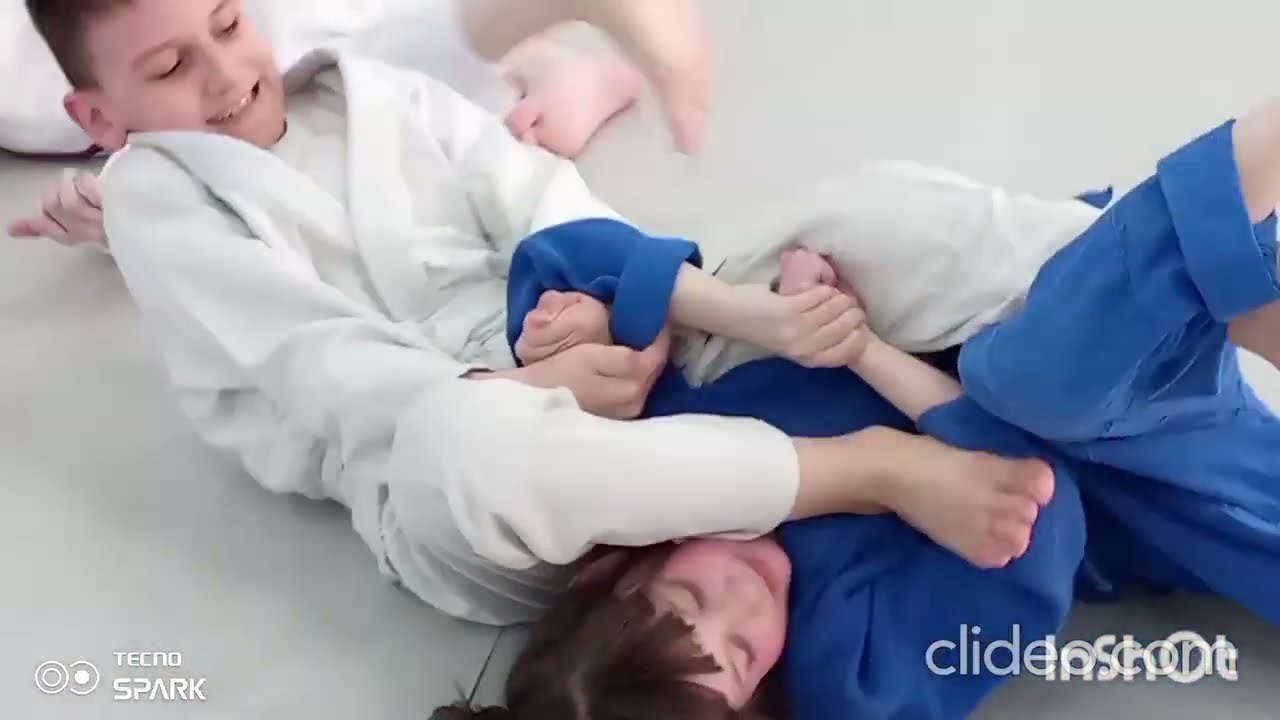 Джиу джитсу БЖЖ – дети  Тренировка и поединки /Jiu Jitsu BJJ – children  Training and fights