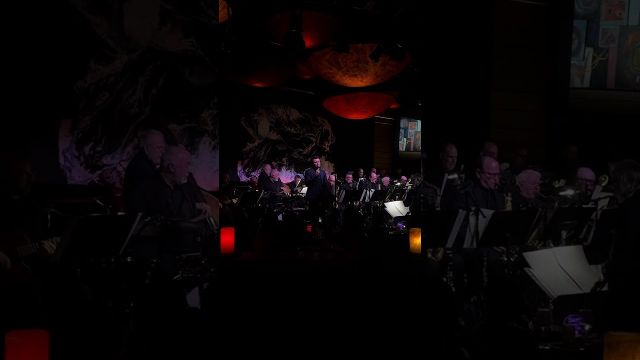 Seth MacFarlane at Vibratos Grill May 3, 2024 Part 16