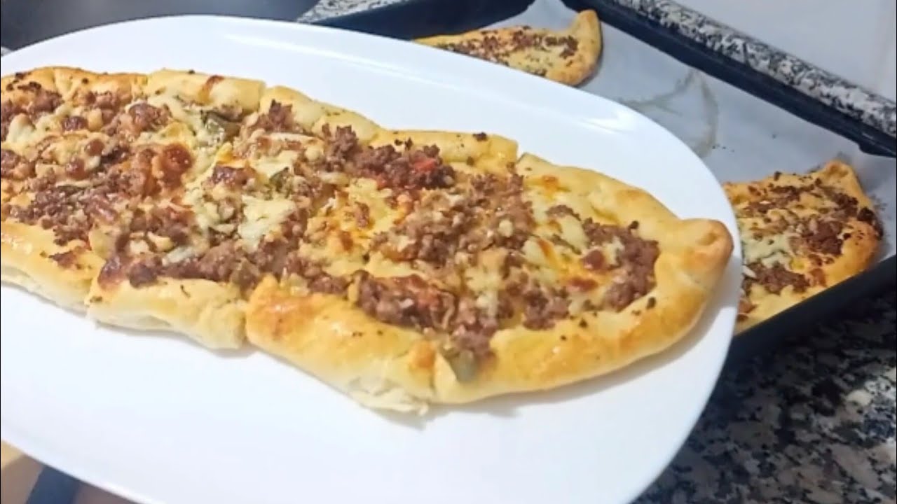 Evde Kıymalı Kaşarlı Pide Nasıl Yapılır. / Hazırlarını Aratmayan / Nefis Pide Tarifi 😋👌🏼