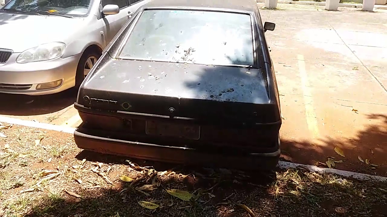 PASSAT 85 ABANDONADO