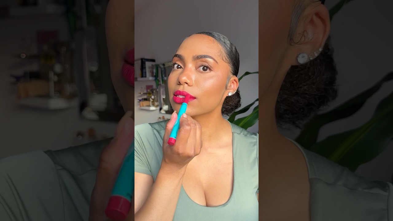 do we like the color? #easymakeup #veganbeautyproducts #cleanbeauty #simplemakeup #makeup #softglam