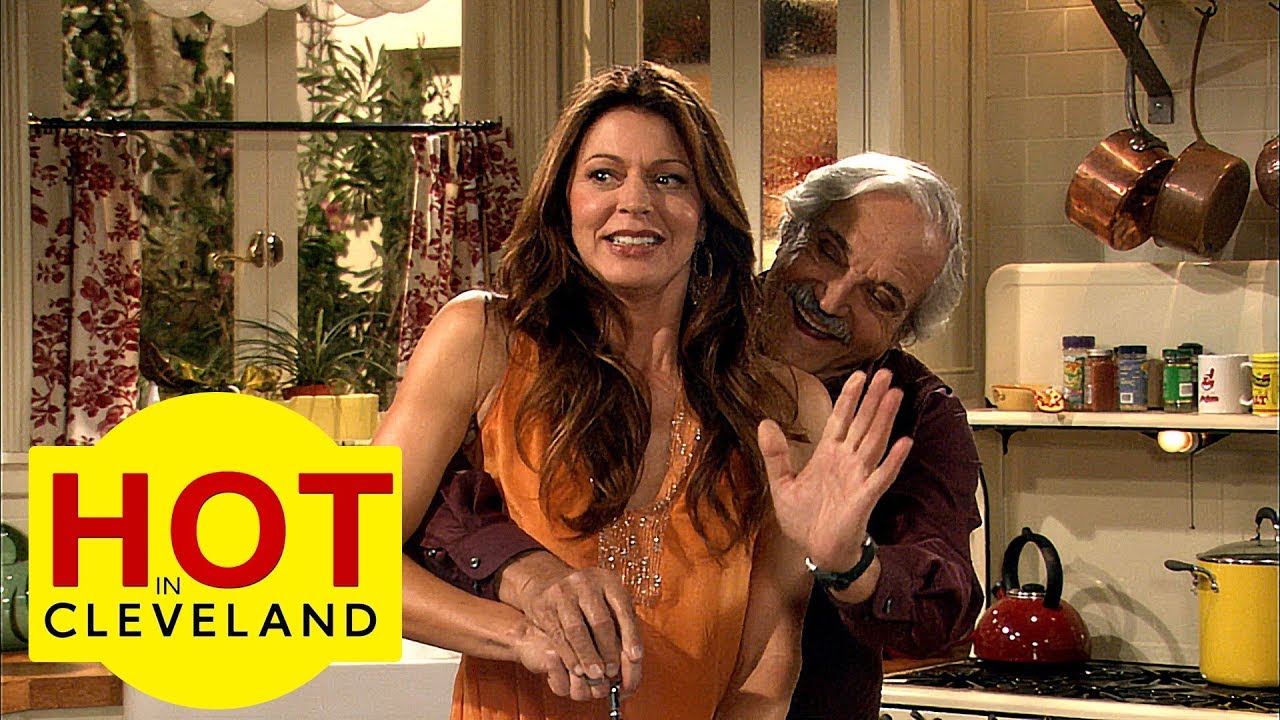 The Sex That Got Away | Hot in Cleveland S01 E04 | Hunnyhaha