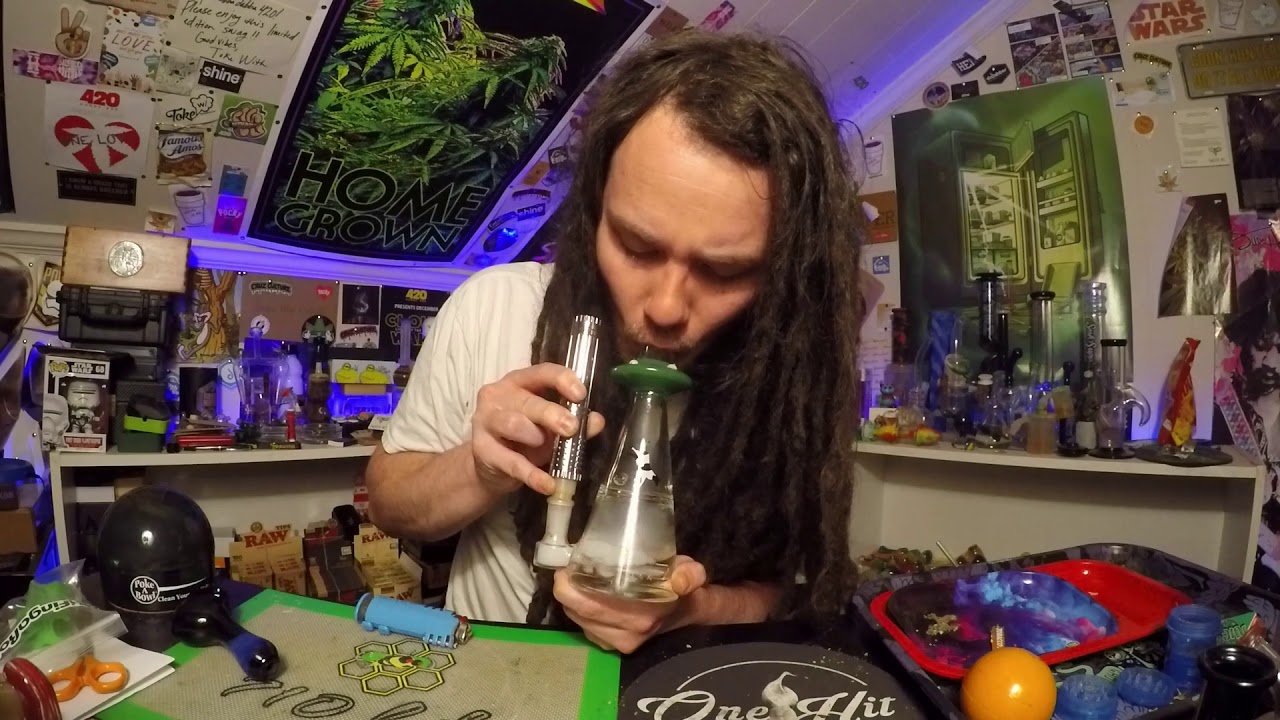 megatoke new 2 month 28 alien bong