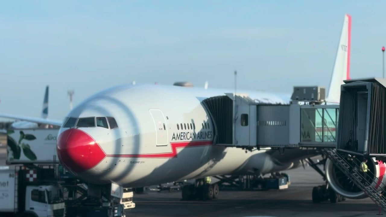 American Airlines EZE-JFK 777-300 FLAGSHIP RETRO - Economy