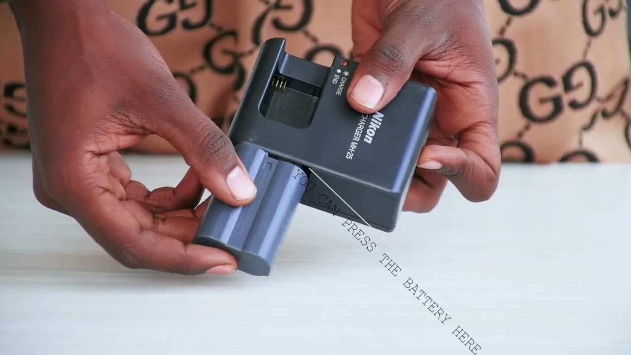 NIKON BATTERY CHARGER MH 25