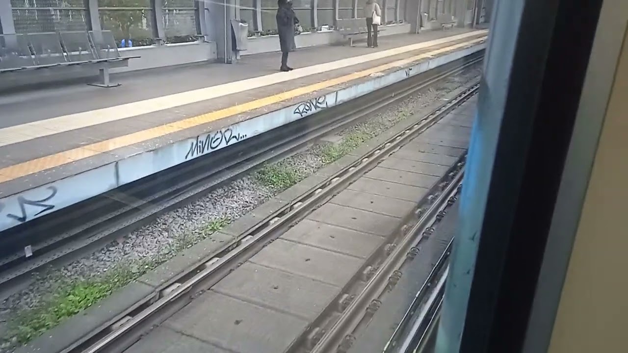 Βόλτα με τον Ηλεκτρικό απ' τον σταθμό Μαρούσι, μέχρι τον σταθμό Κηφισιά