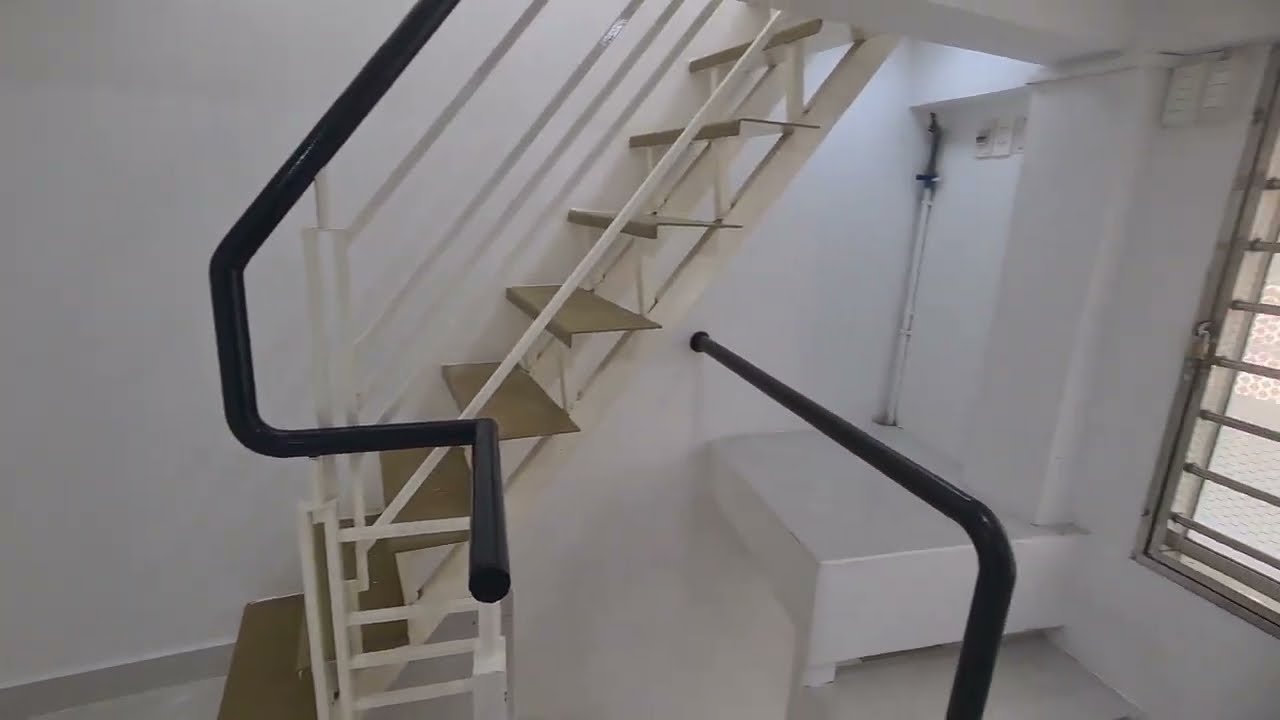 Chỉ 2 tỷ 180 có nhà mới 2 lầu gần cầu chữ y vị trí rất đẹp sát đường xe hơi