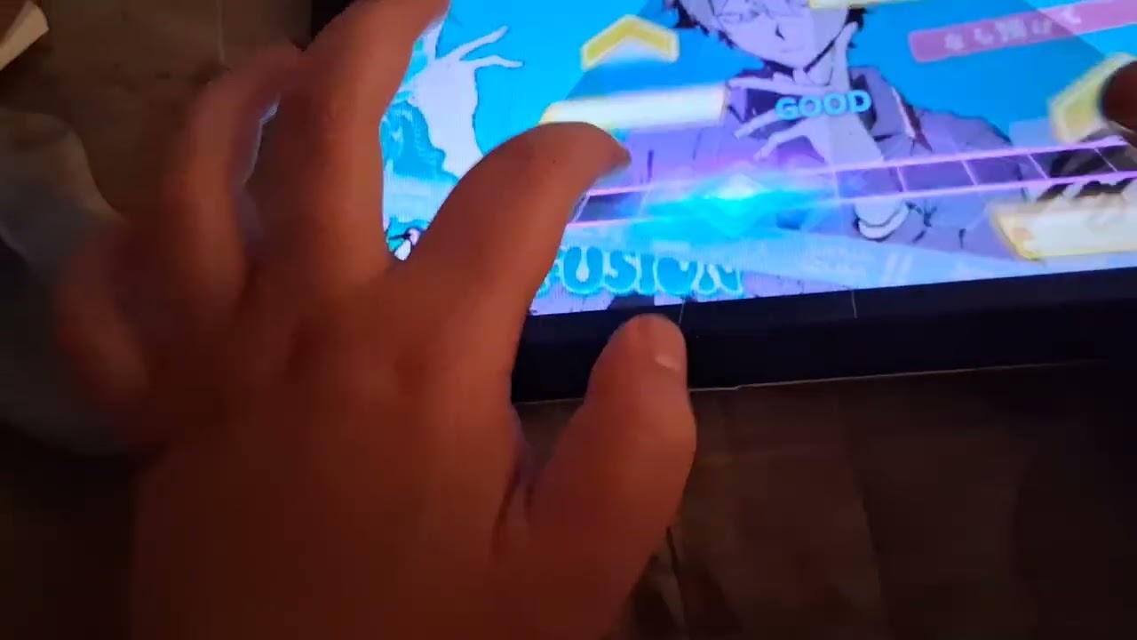 I played hatsune miku colorful stage (while recording it with my feet) #gonestupid