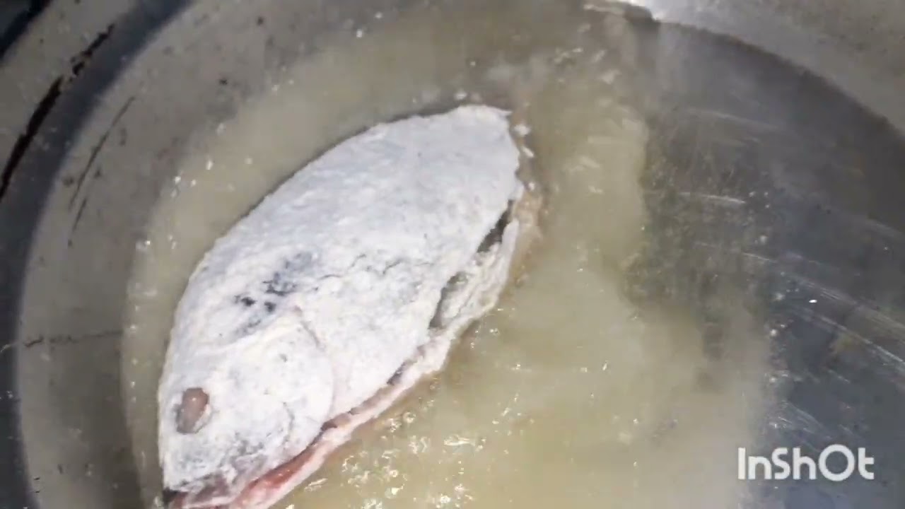 علشان السمك يكون مقرمش مش شارب زيت ضيفي نص كوب من