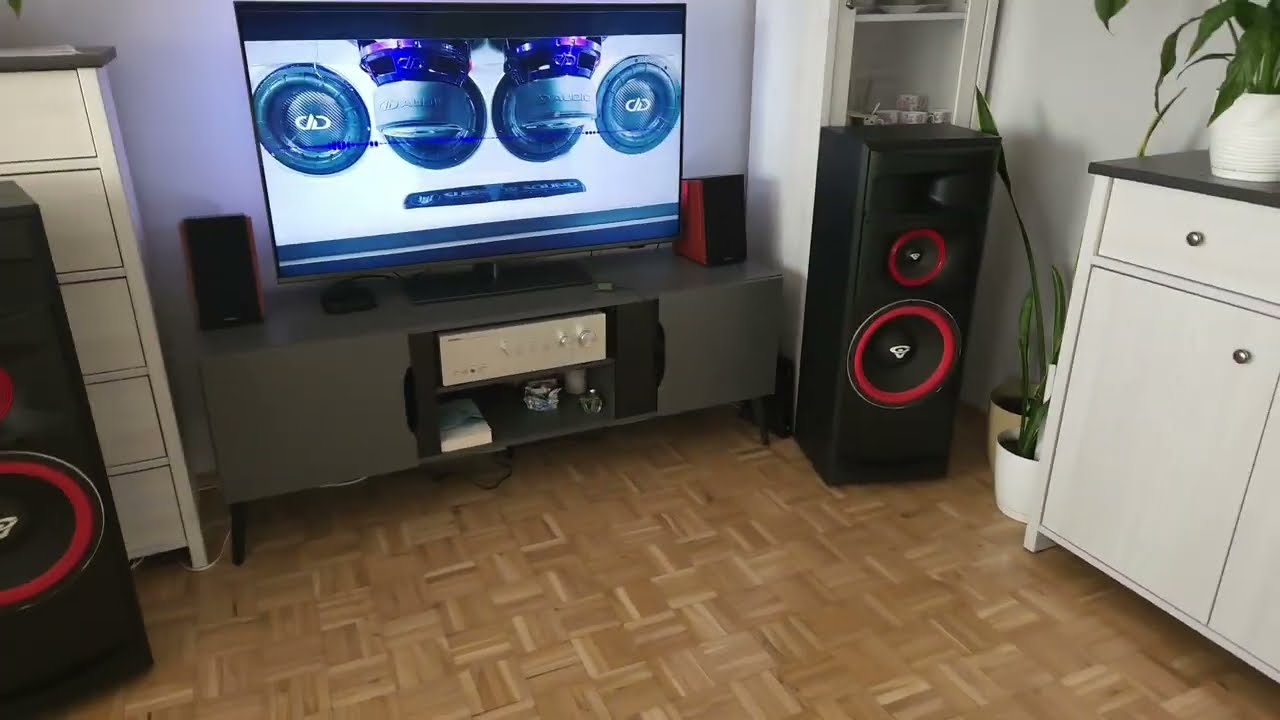 28 Hz - Cerwin-Vega! XLS 12
