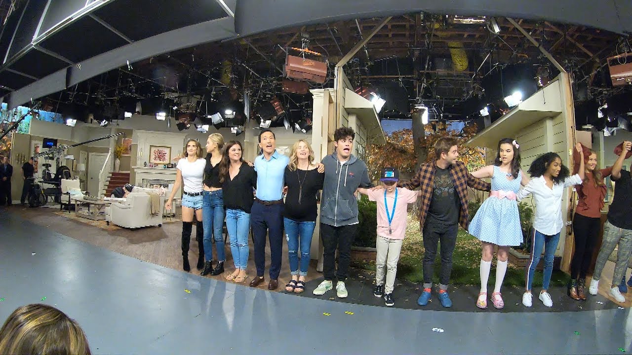 Alexa and Katie SEASON 2 FINALE Curtain Call in 4K