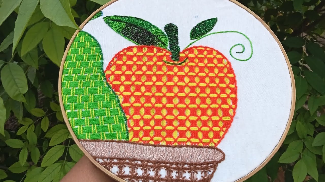 cómo bordar una manzana#5🍎con una bellísima puntada ideal para cualquier diseño.