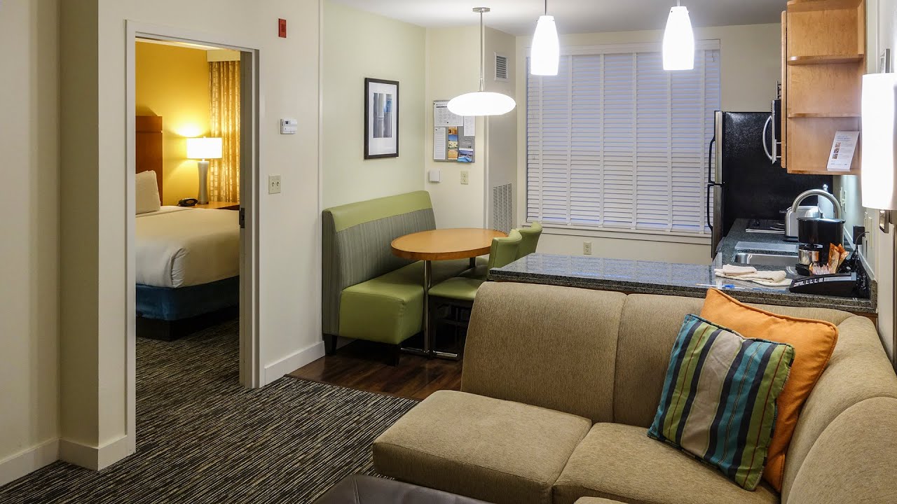 Quick room tour: Hyatt House Denver Airport (DEN)