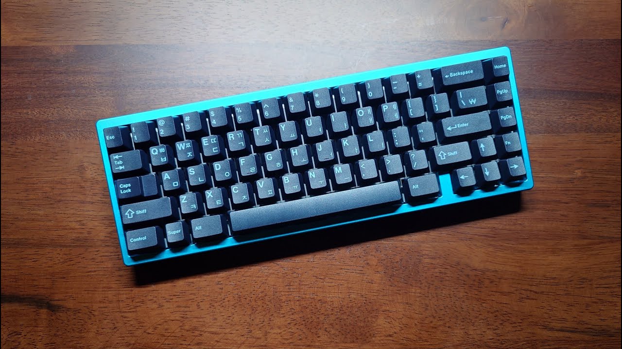TGR Mia | Custom Alu Plate | Cherry MX1A-11NW Black (Broken-in)