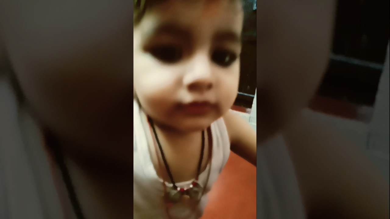 Meri aarna ka first walk#youtube#music#viral