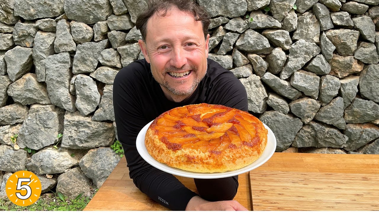 TARTA DE MANZANA de Sartén 👍🏻 Ligera y Esponjosa SIN HORNO! - Recetas de Guille en 5 Minutos