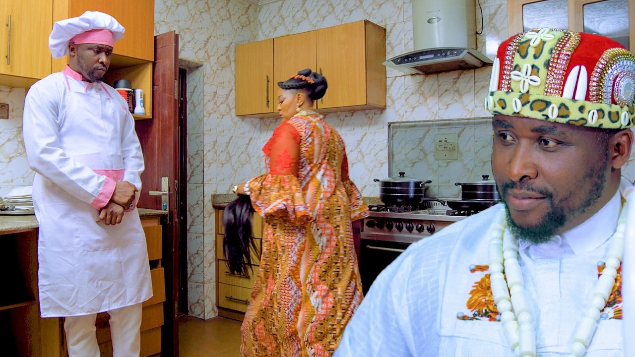 RICH PRINCE DRESS AS A PALACE COOK TO CHOOSE AMONGST THE BEAUTIFUL PRINCESS
