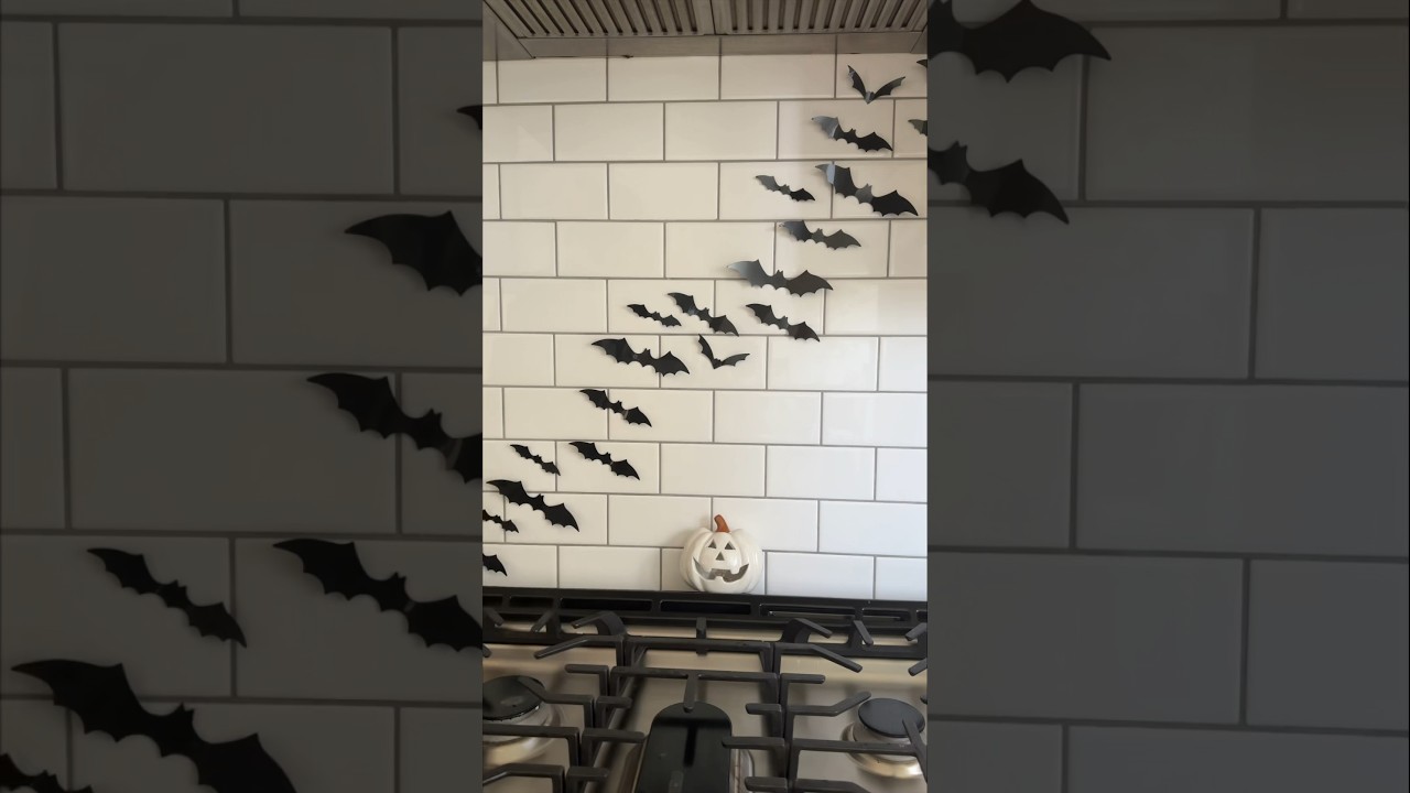 halloween decor, but make it aesthetic! 👻🎃💀 #halloween #halloweendecor #decoratewithme