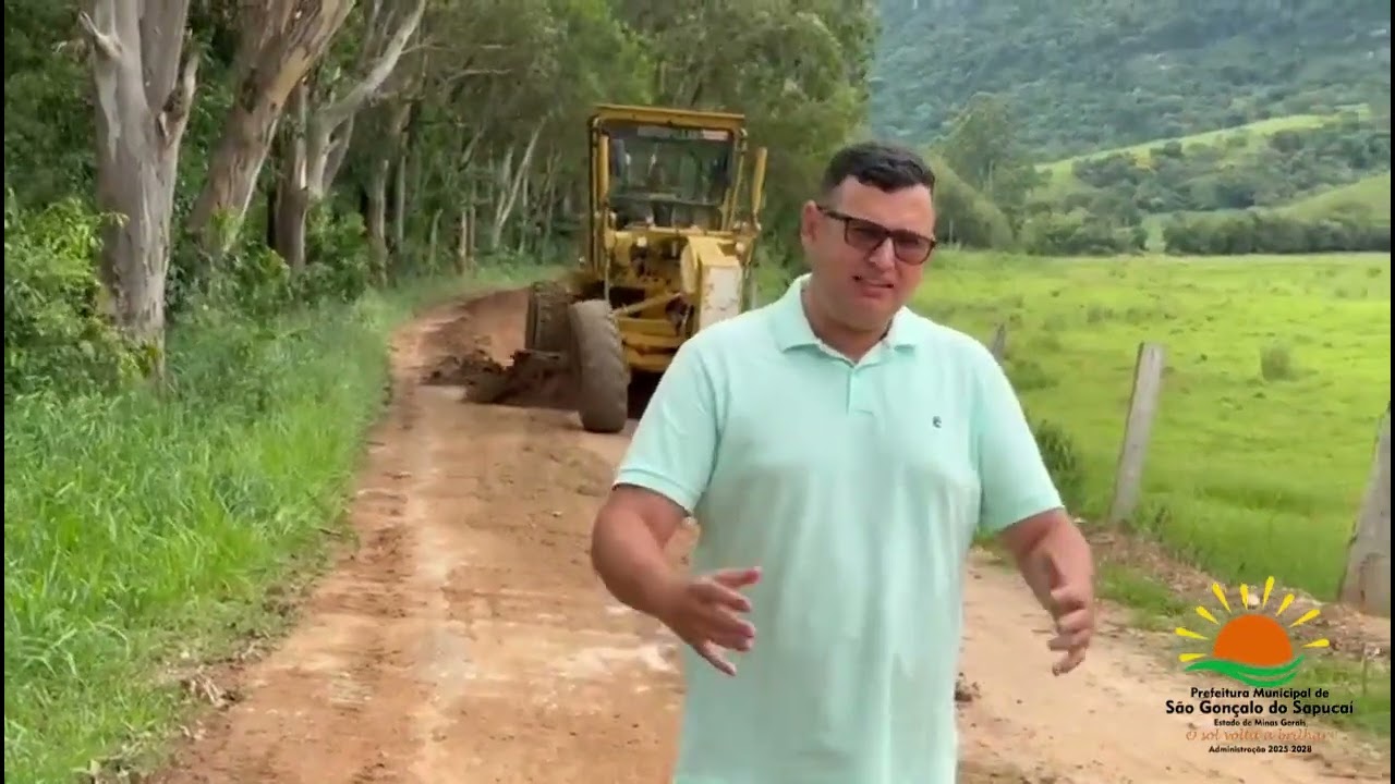 A Secretaria de Obras segue trabalhando firme, mesmo em período chuvoso 🌧️🚜